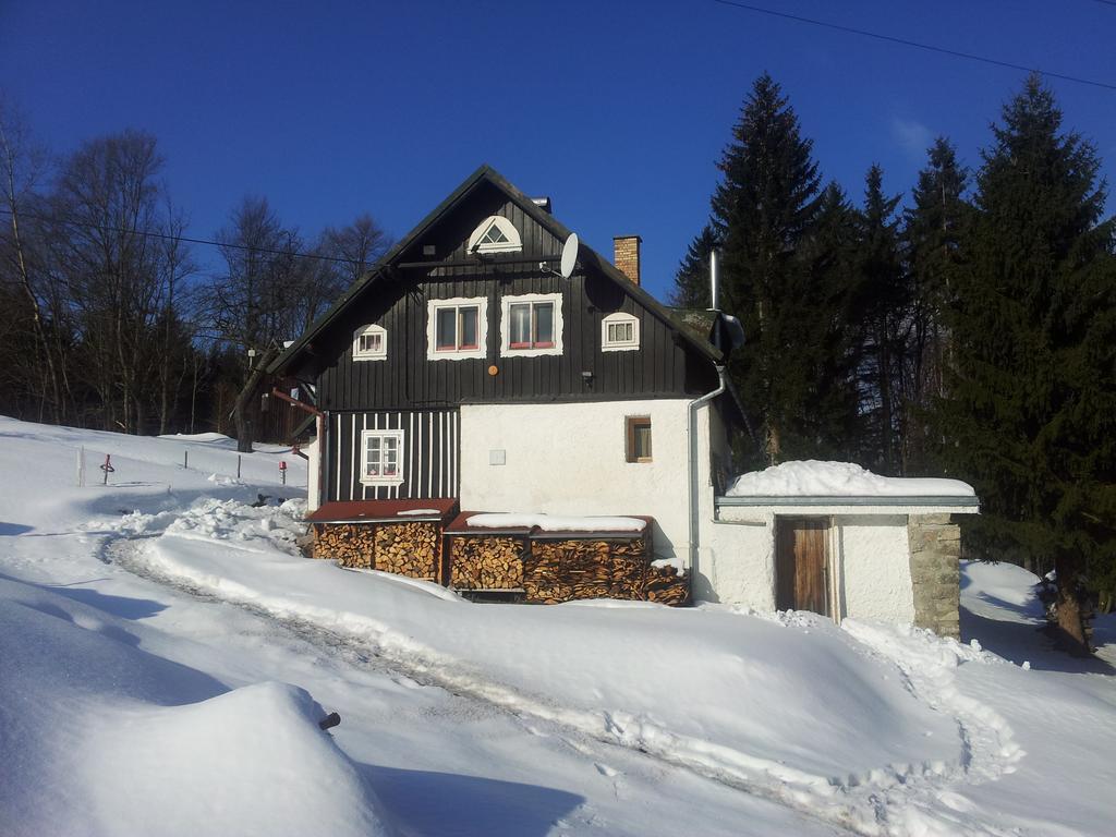 Na Slunecni Pohadkova Chaloupka Ve Sladke Dire Příchovice Oda fotoğraf